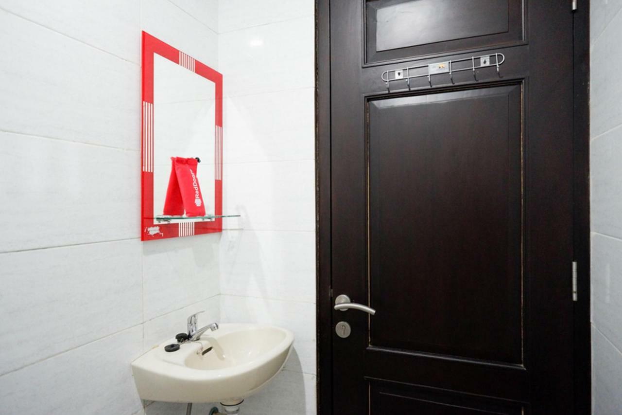 Hotel RedDoorz Syariah near RSUD Margono Purwokerto Zewnętrze zdjęcie