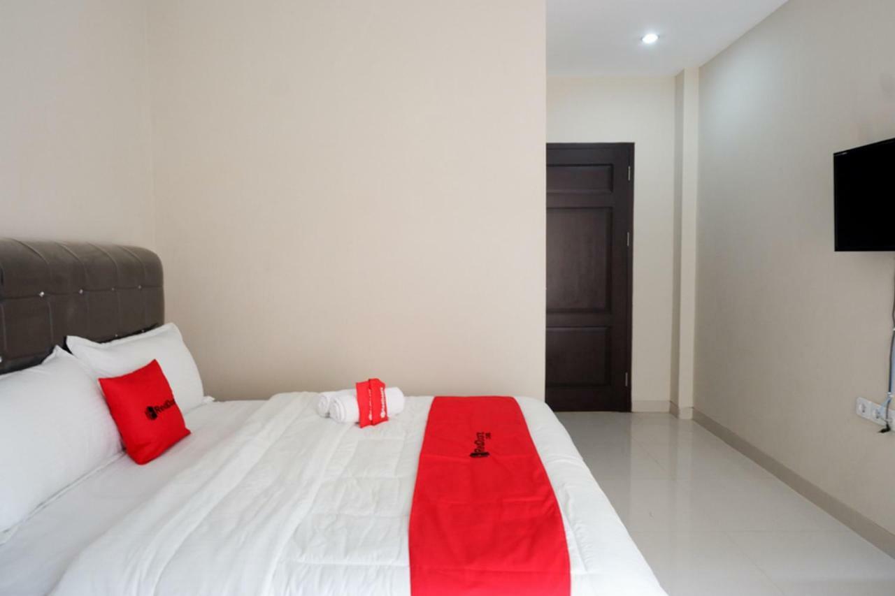 Hotel RedDoorz Syariah near RSUD Margono Purwokerto Zewnętrze zdjęcie