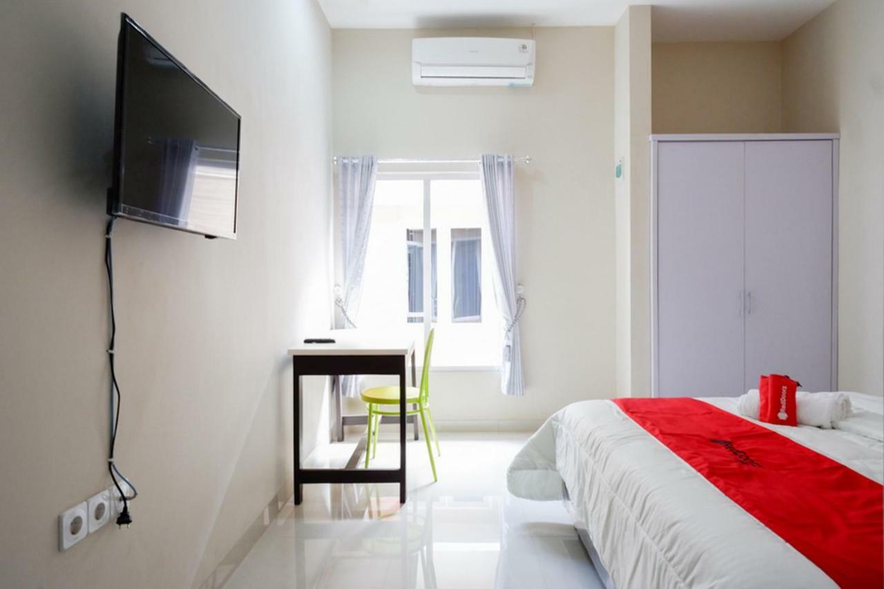 Hotel RedDoorz Syariah near RSUD Margono Purwokerto Zewnętrze zdjęcie